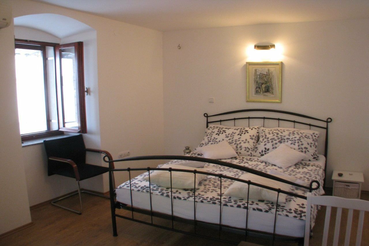 Apartment Noa Kaštel Kambelovac Eksteriør bilde